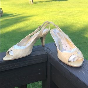 LuLu Guinness Bone Color Snake skin open toe shoe